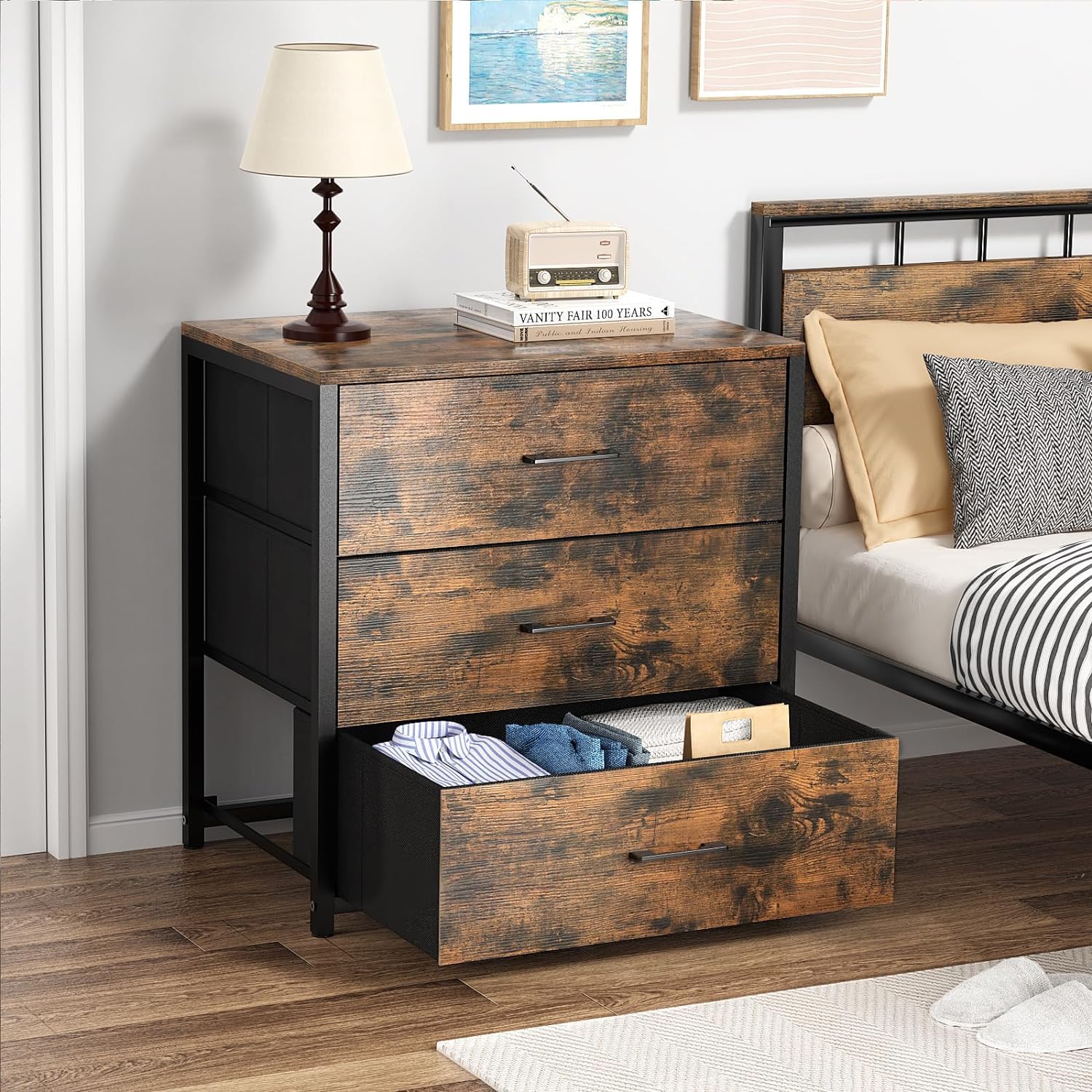 Nightstand with 3 Drawers for Bedroom, Storage Dresser with Fabric Drawers and Metal Frame for Closet, Living Room, Bedside Table with Wood Top, Easy Pull Handle, Rustic Brown and Black